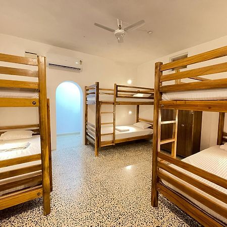 Eness Hostels Пудучеррі Екстер'єр фото