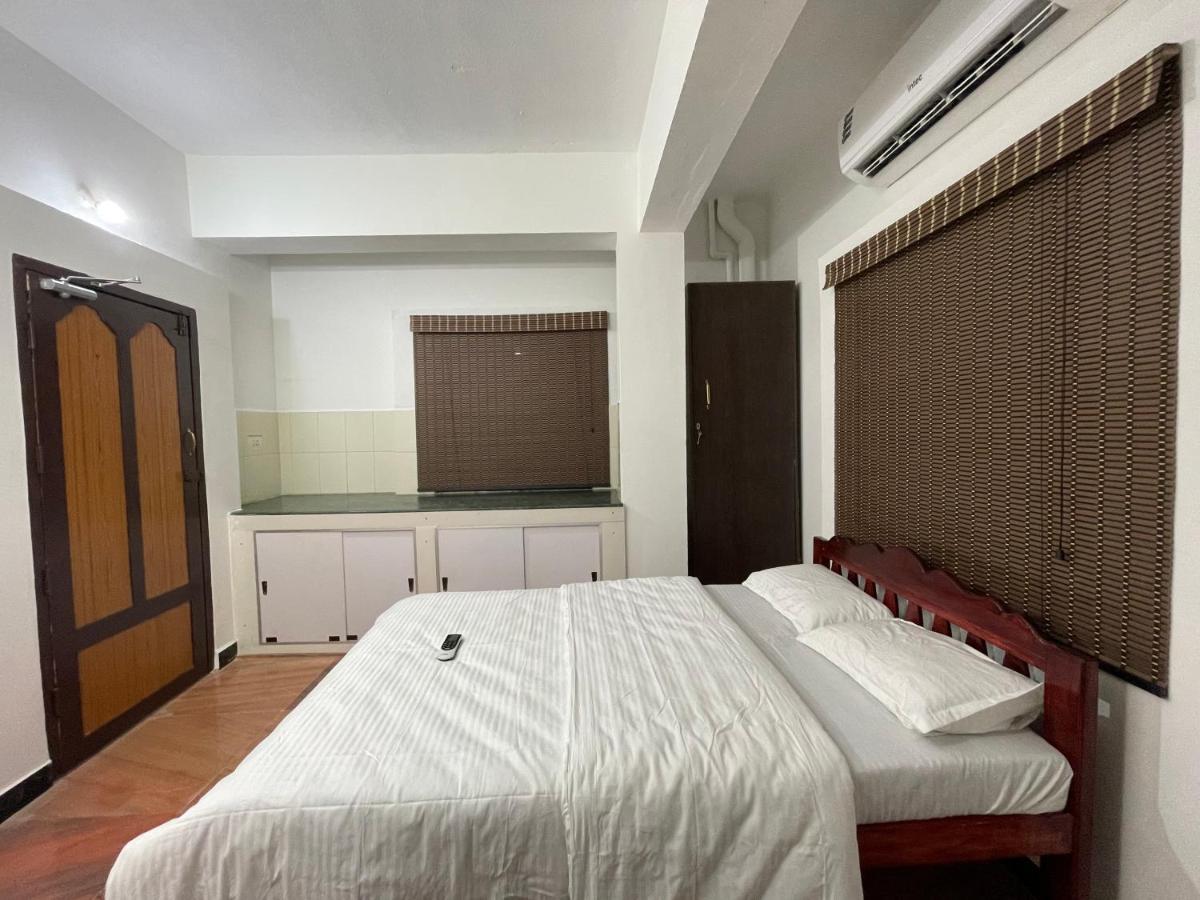 Eness Hostels Пудучеррі Екстер'єр фото